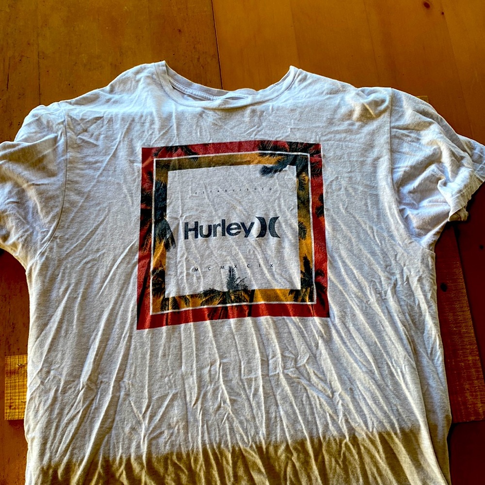 Hurley men’s shirt